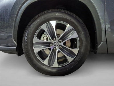 2024 Toyota Highlander XLE FWD (Natl)