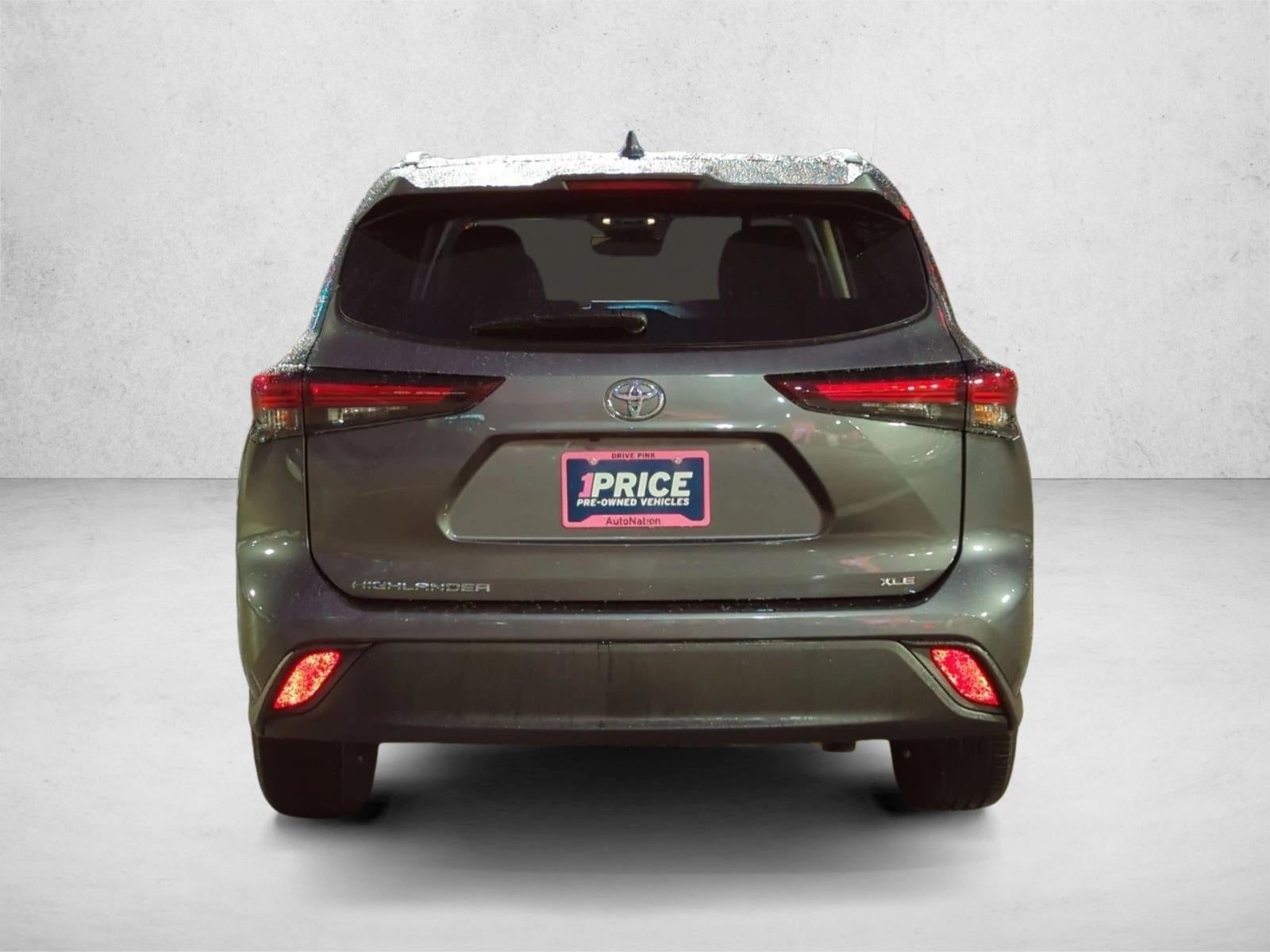 2024 Toyota Highlander XLE FWD (Natl)