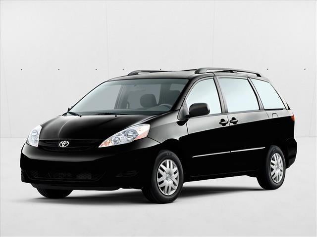 2010 Toyota Sienna 5dr 7-Pass Van LE FWD (Natl)