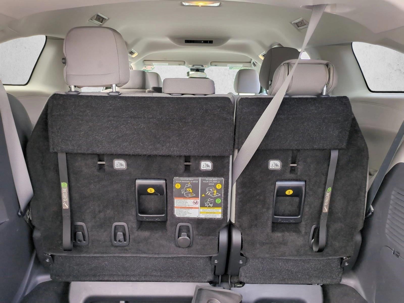 2024 Toyota Sienna LE FWD 8-Passenger (Natl)