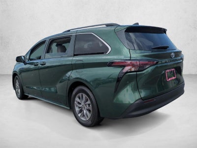 2024 Toyota Sienna LE FWD 8-Passenger (Natl)