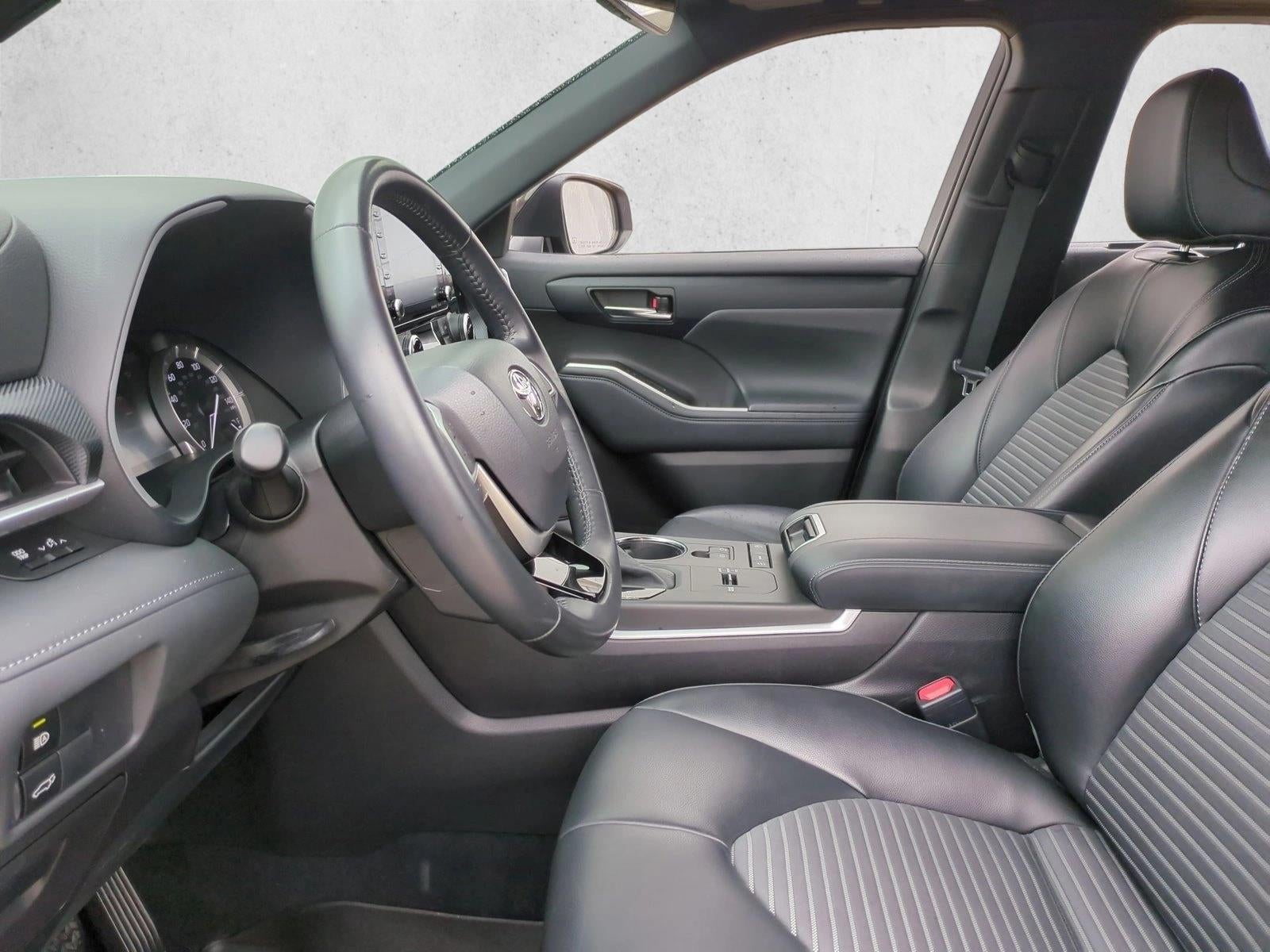 2022 Toyota Highlander XSE FWD (Natl)