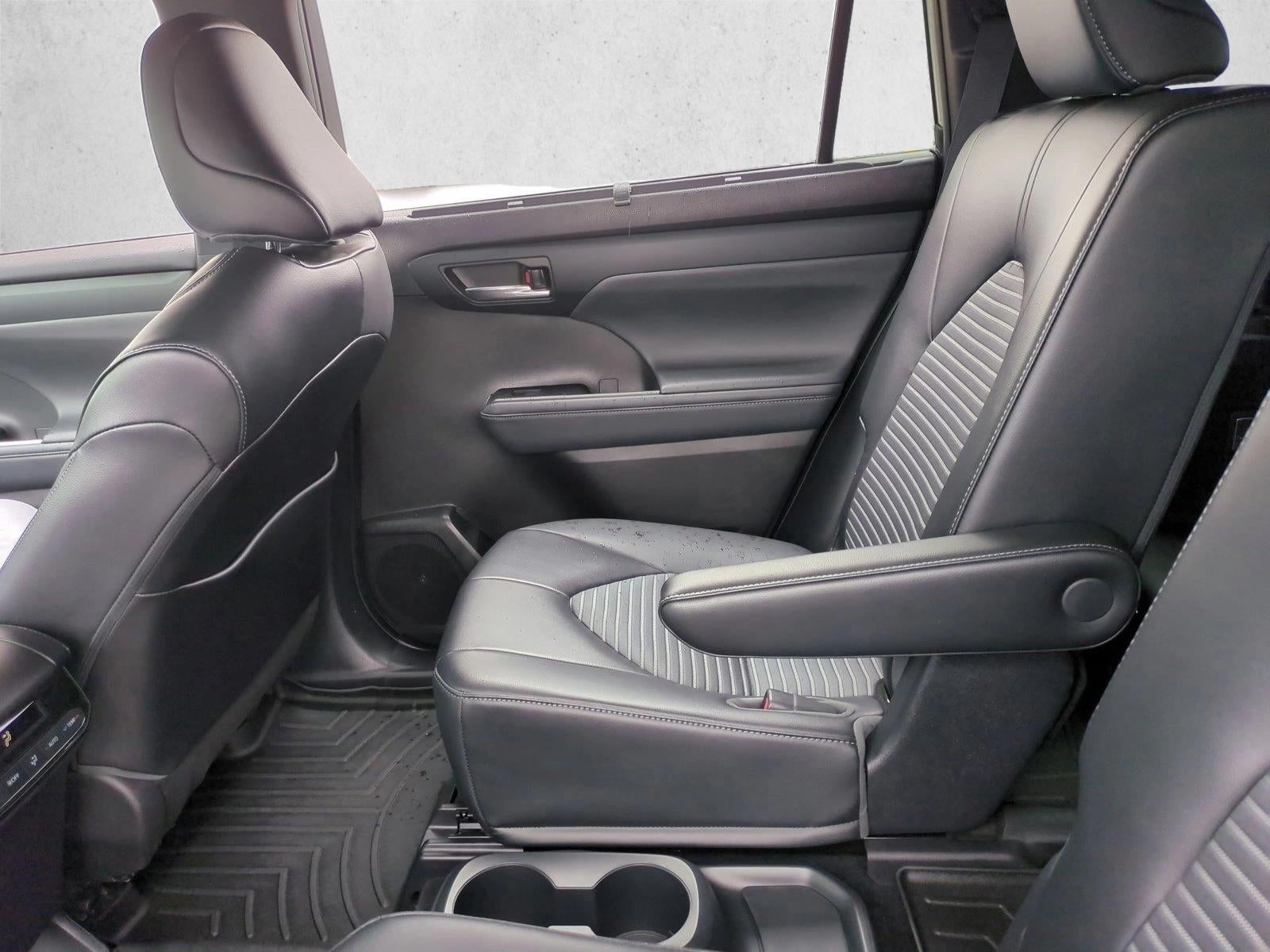 2022 Toyota Highlander XSE FWD (Natl)