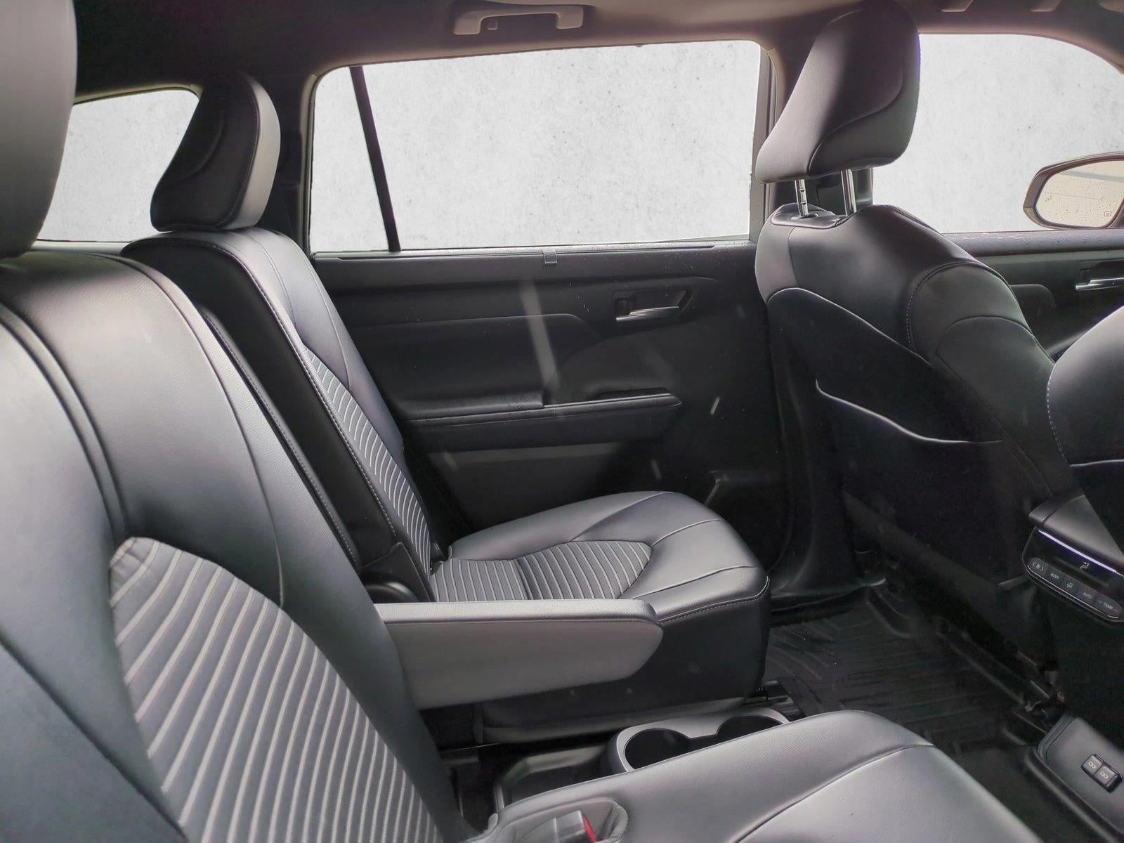 2022 Toyota Highlander XSE FWD (Natl)