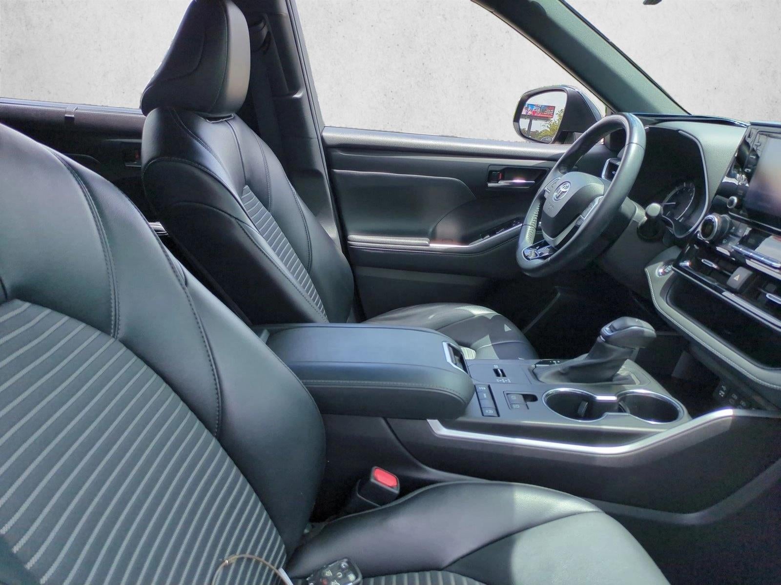 2022 Toyota Highlander XSE FWD (Natl)