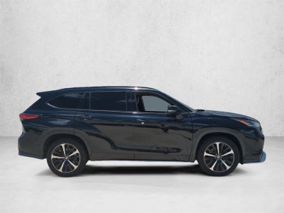 2022 Toyota Highlander XSE FWD (Natl)