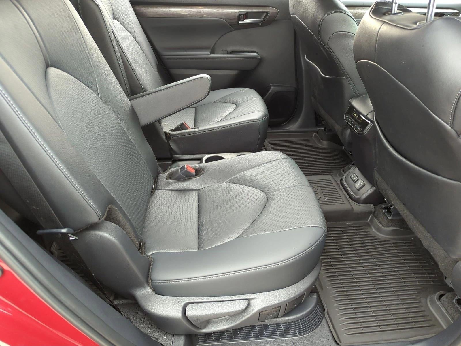 2026 Toyota Highlander Hybrid Limited AWD (Natl)