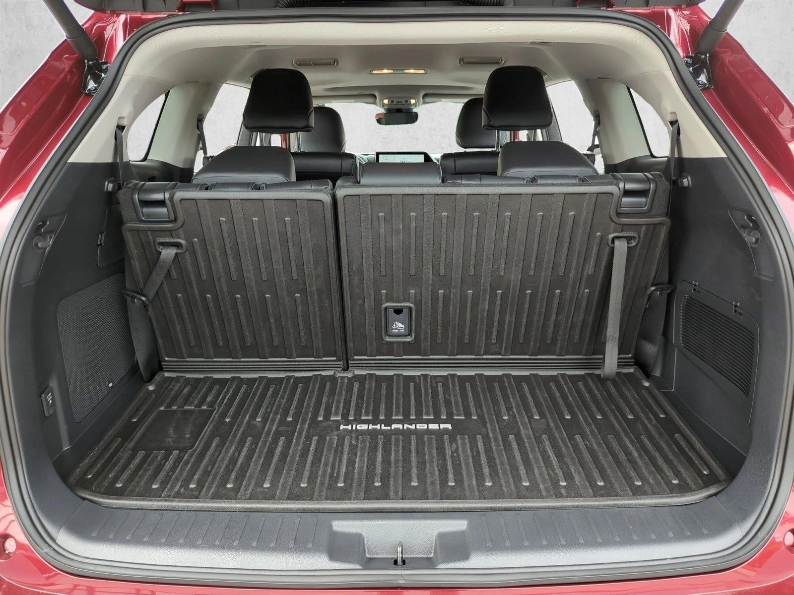 2026 Toyota Highlander Hybrid Limited AWD (Natl)