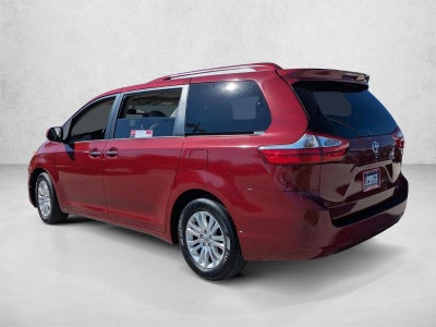 2015 Toyota Sienna 5dr 8-Pass Van XLE FWD (Natl)