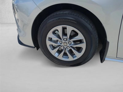 2025 Toyota Sienna XLE FWD 8-Passenger (Natl)