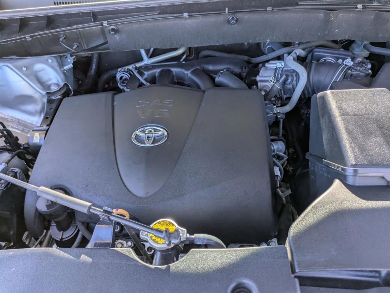 2017 Toyota Highlander Limited Platinum V6 FWD (Natl)