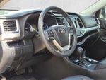 2014 Toyota Highlander FWD 4dr I4 LE (Natl)