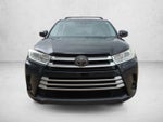 2019 Toyota Highlander LE I4 FWD (Natl)