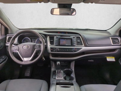 2019 Toyota Highlander LE I4 FWD (Natl)