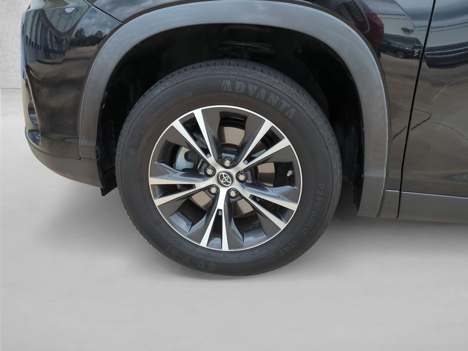 2019 Toyota Highlander LE I4 FWD (Natl)