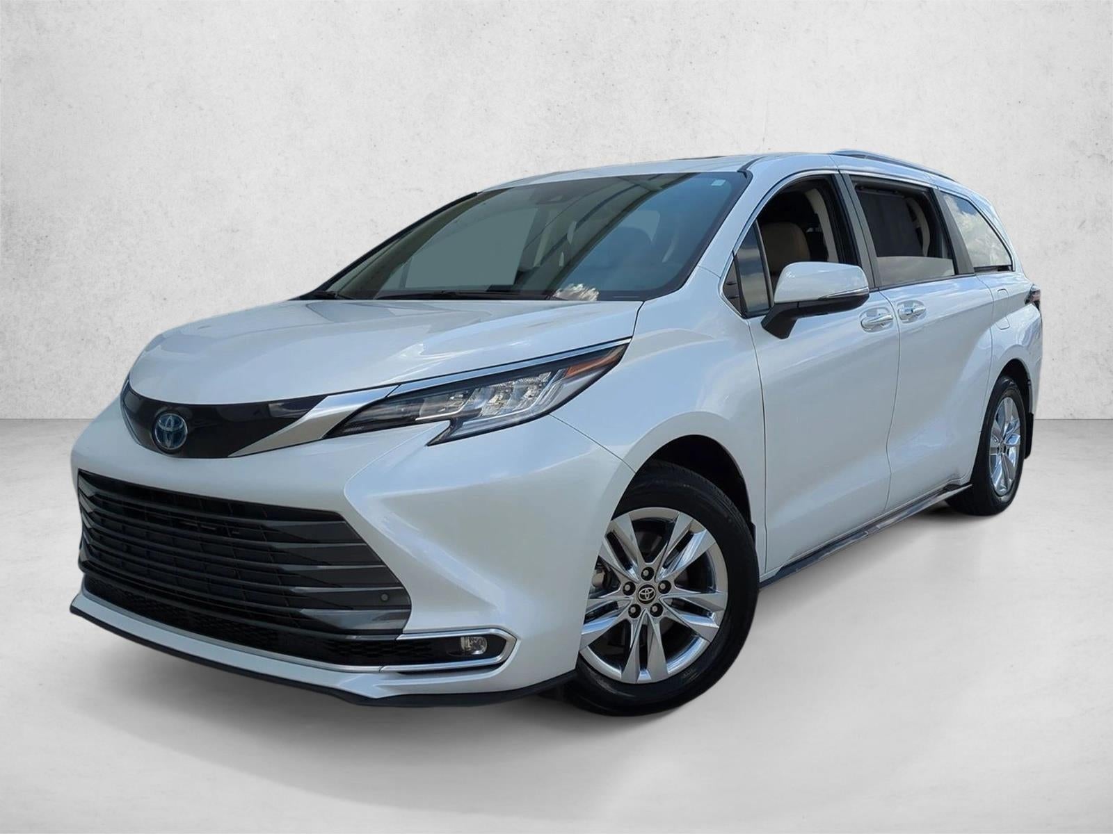 2024 Toyota Sienna Limited FWD 7-Passenger (Natl)