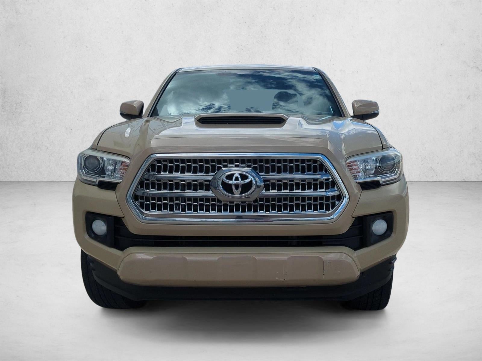 2017 Toyota Tacoma TRD Sport Double Cab 5' Bed V6 4x2 AT (Natl)