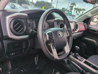 2017 Toyota Tacoma SR5 Double Cab 5' Bed V6 4x2 AT (GS)