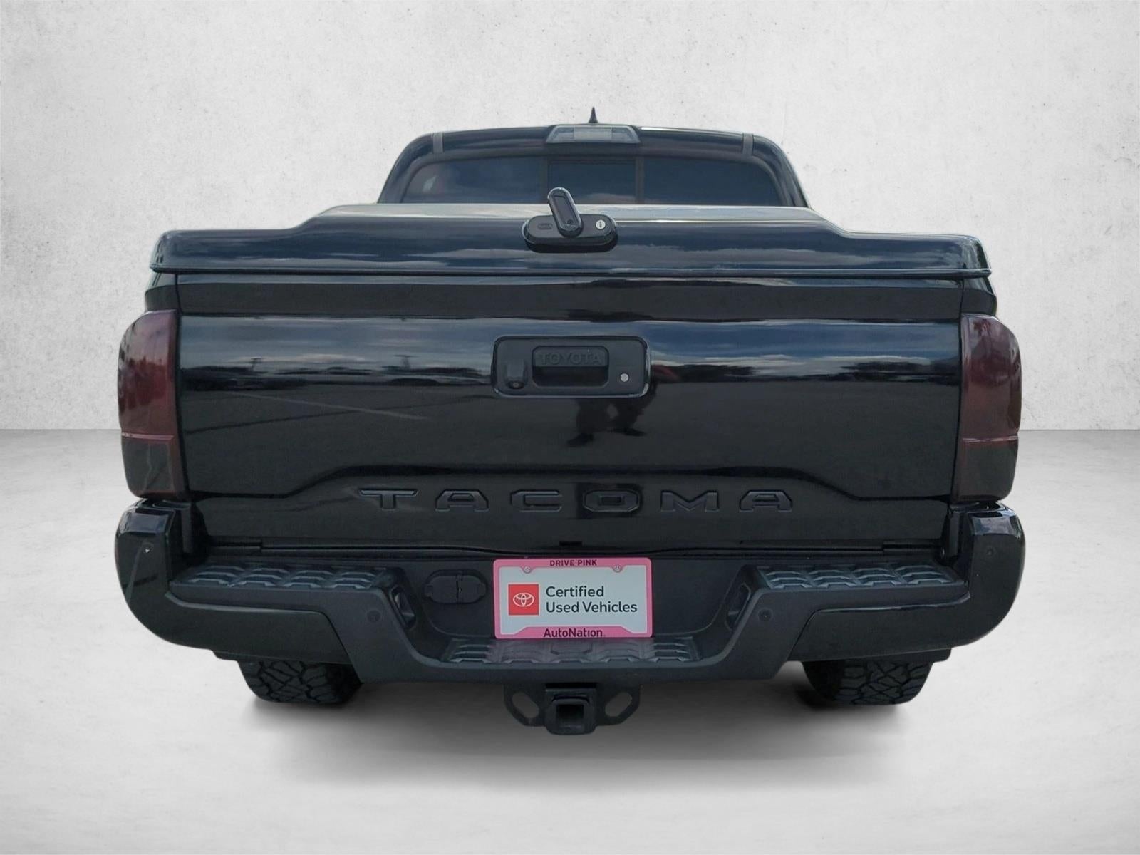 2017 Toyota Tacoma SR5 Double Cab 5' Bed V6 4x2 AT (GS)