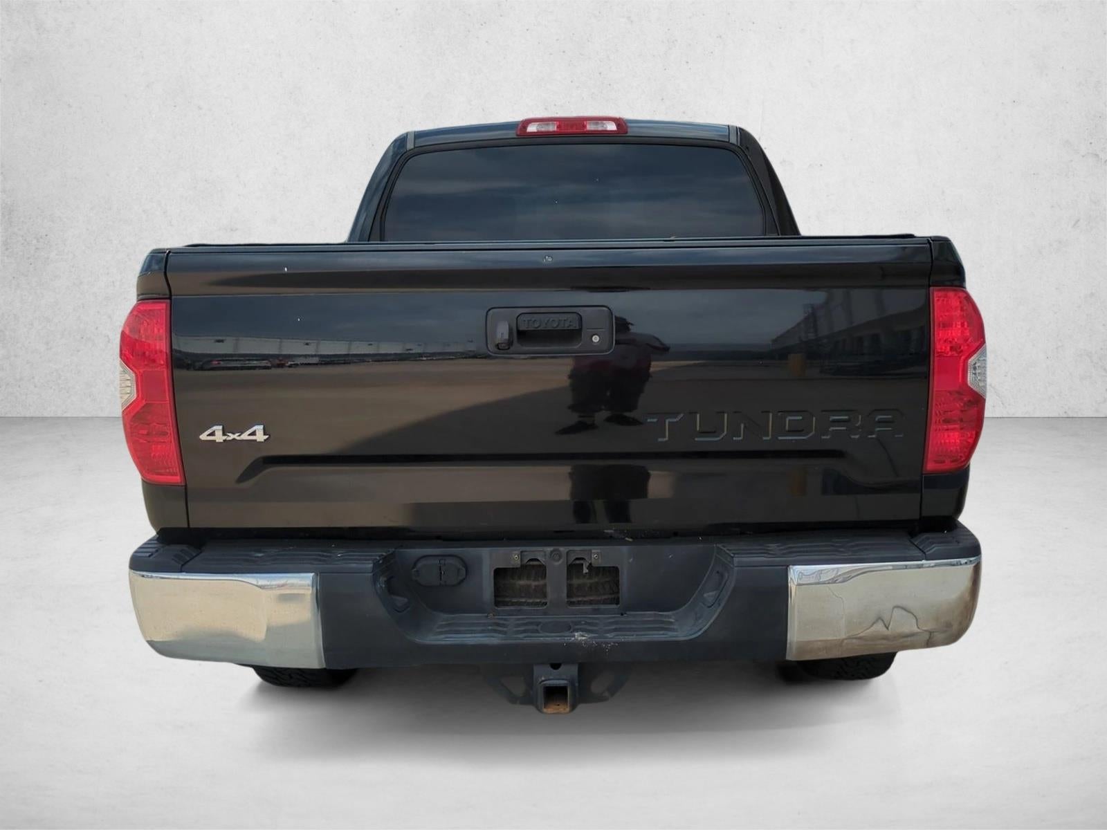 2016 Toyota Tundra 4WD Truck 4WD CrewMax Short Bed 5.7L FFV SR5 (Natl)