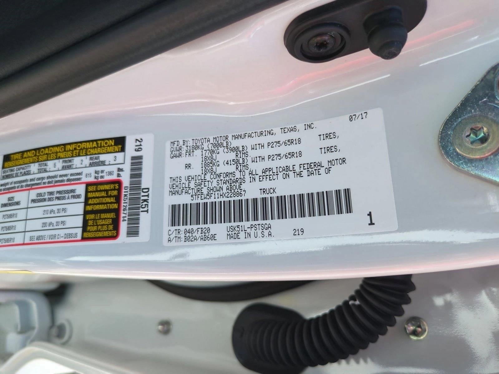 2017 Toyota Tundra 2WD 2WD SR5 CrewMax 5.5' Bed 5.7L FFV (SE)