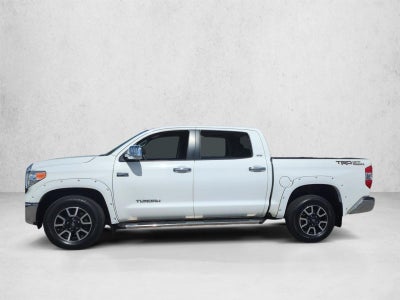 2017 Toyota Tundra 2WD 2WD SR5 CrewMax 5.5' Bed 5.7L FFV (SE)