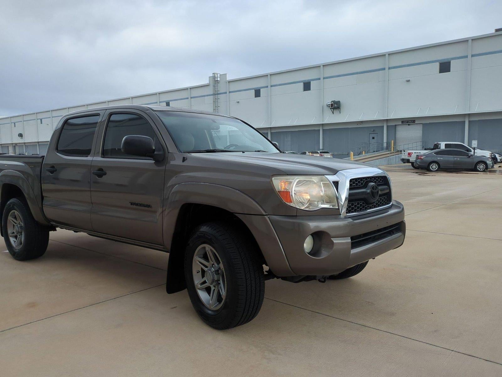 2011 Toyota Tacoma 2WD Double Cab Short Bed V6 Automatic PreRunner (Natl)
