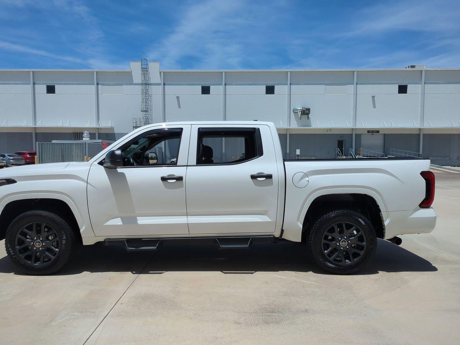 2025 Toyota Tundra 4WD 4WD SR CrewMax 5.5' Bed (Natl)