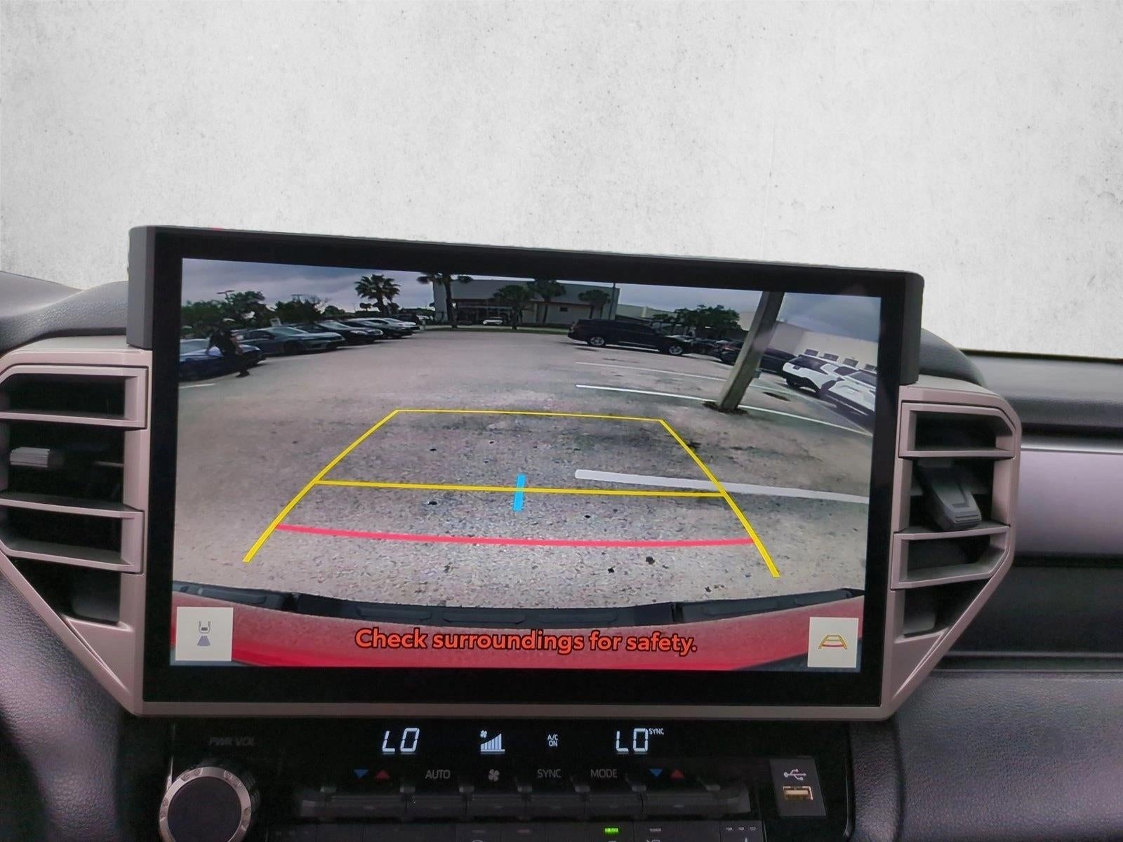 2025 Toyota Tundra 4WD 4WD SR5 CrewMax 5.5' Bed (SE)