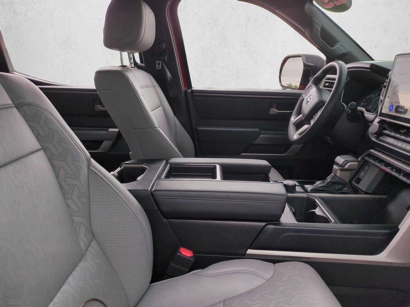 2025 Toyota Tundra 4WD 4WD SR5 CrewMax 5.5' Bed (SE)