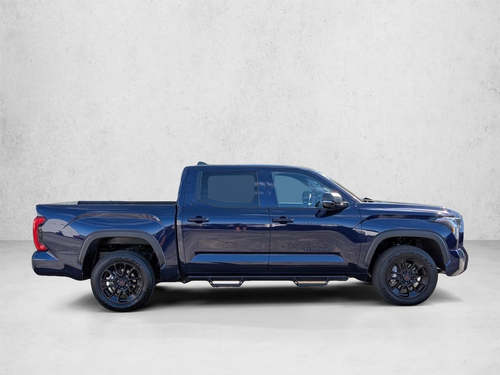 2025 Toyota Tundra 4WD 4WD SR5 CrewMax 5.5' Bed (SE)