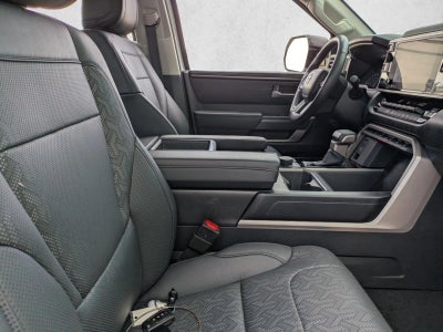 2024 Toyota Tundra 4WD 4WD SR5 CrewMax 5.5' Bed (Natl)