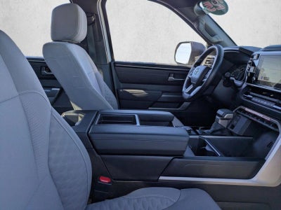 2025 Toyota Tundra 4WD 4WD SR5 CrewMax 5.5' Bed (SE)