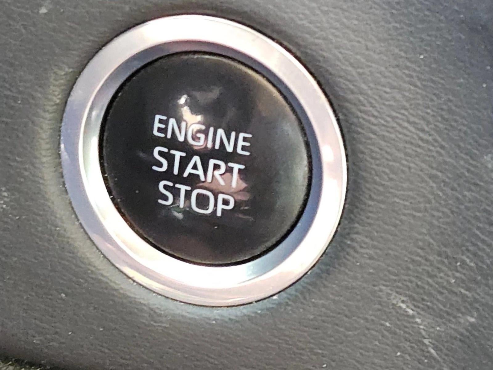 2023 Toyota Tundra 4WD 4WD Platinum CrewMax 5.5' Bed (Natl)