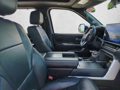 2023 Toyota Tundra 4WD 4WD Platinum CrewMax 5.5' Bed (Natl)