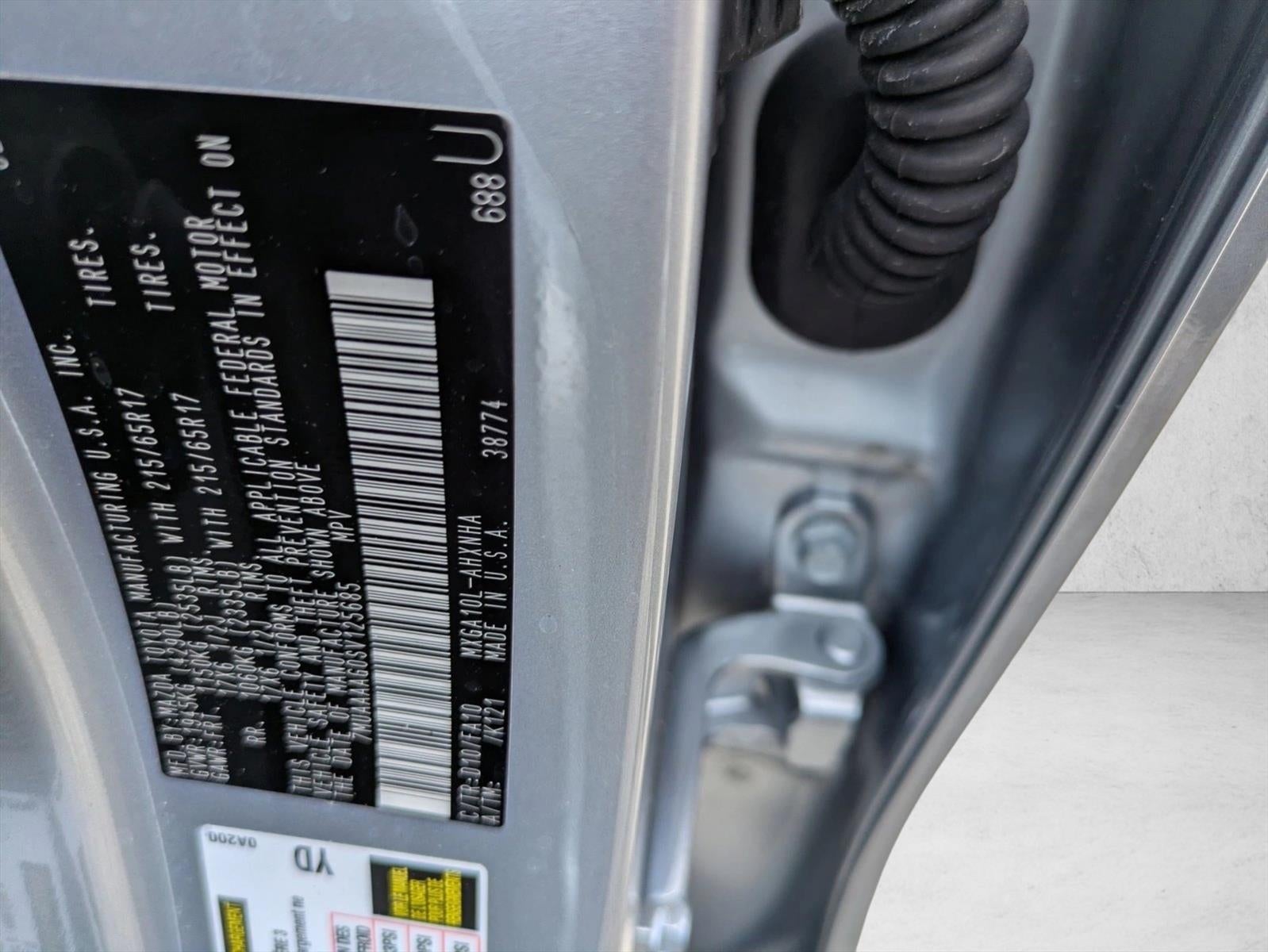 2025 Toyota Corolla Cross L 2WD (Natl)