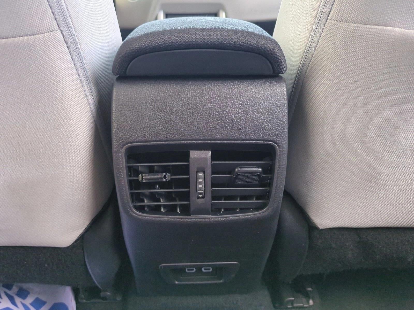 2025 Toyota Corolla Cross LE 2WD (Natl)