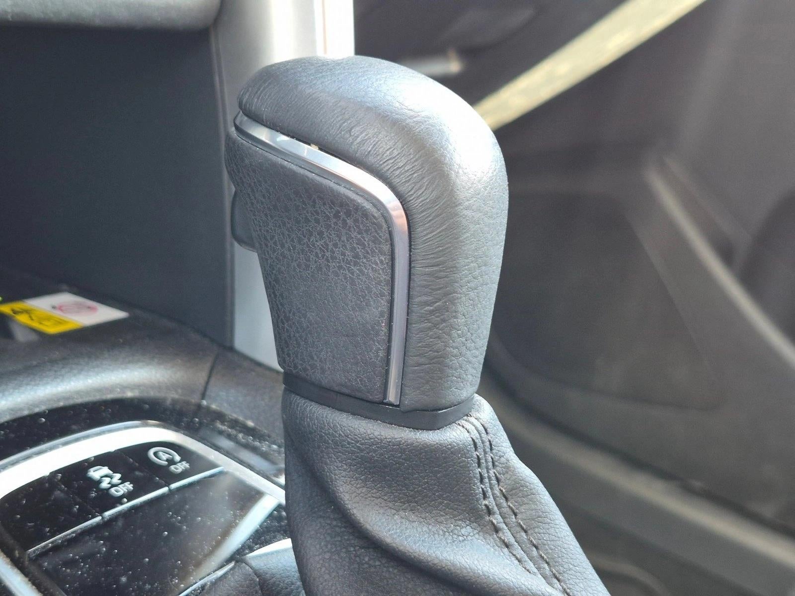 2023 Toyota Corolla Cross XLE 2WD (Natl)
