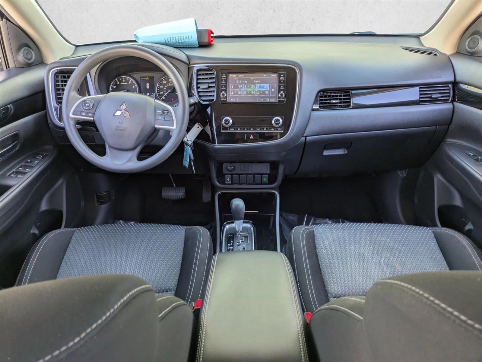 2020 Mitsubishi Outlander ES FWD