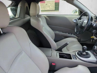 2006 Nissan 350Z 2dr Roadster Touring Manual