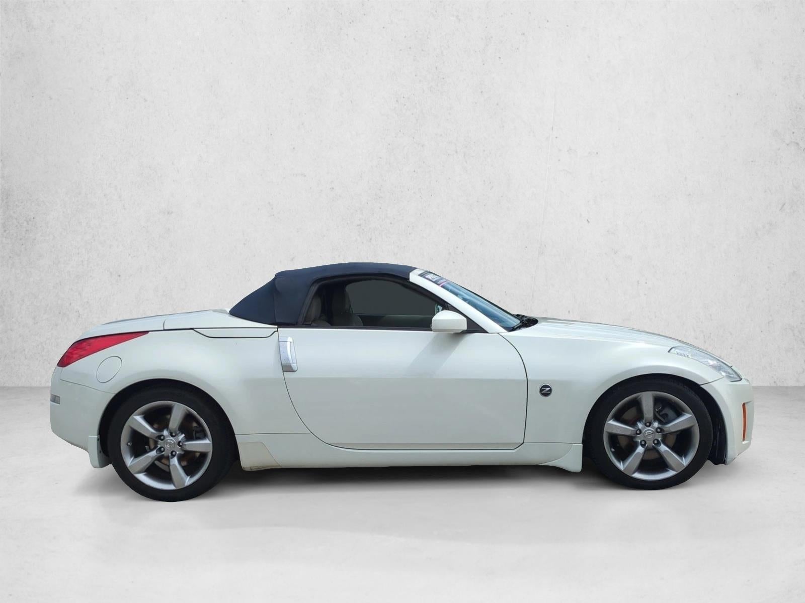 2006 Nissan 350Z 2dr Roadster Touring Manual