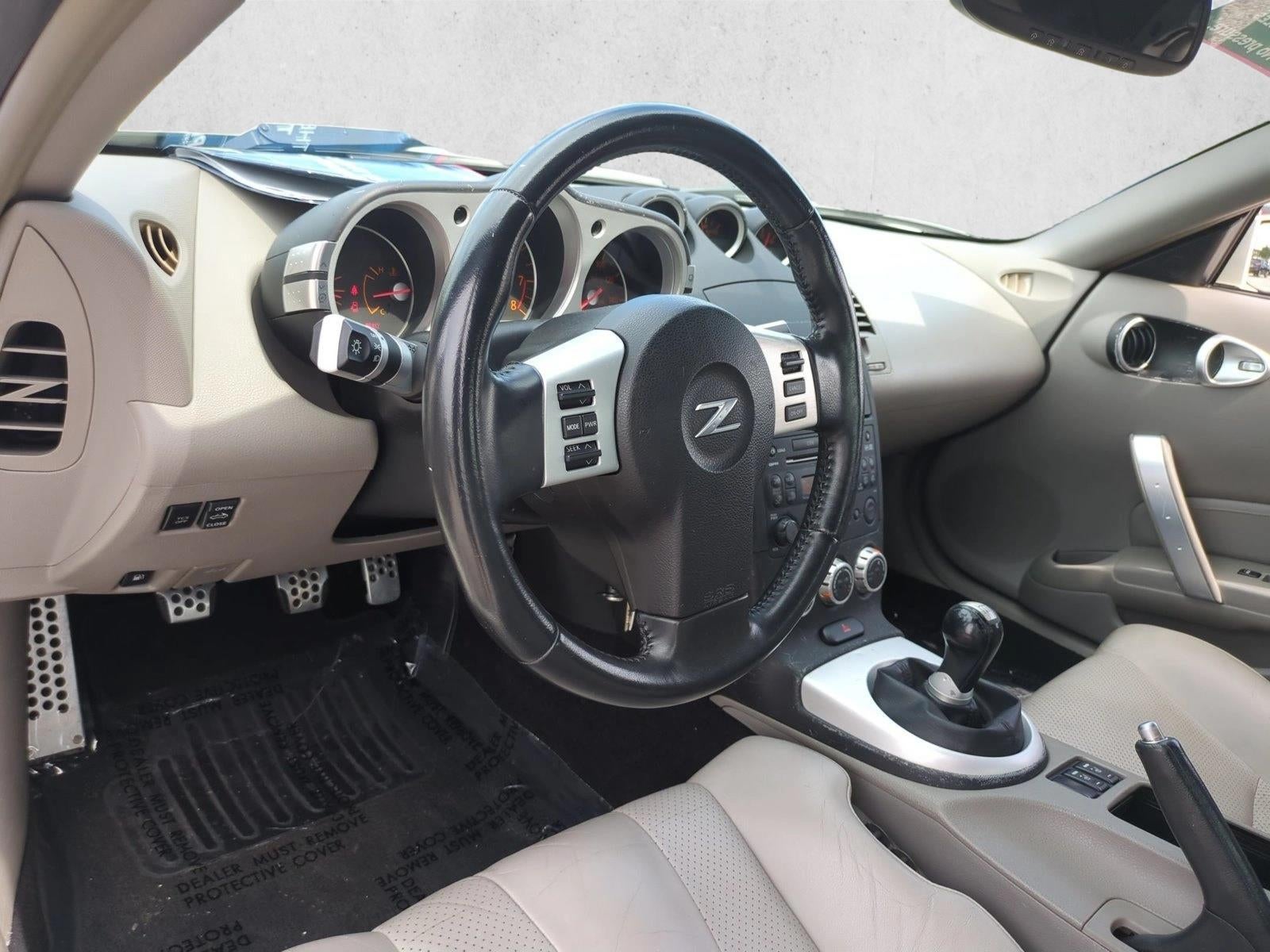 2006 Nissan 350Z 2dr Roadster Touring Manual