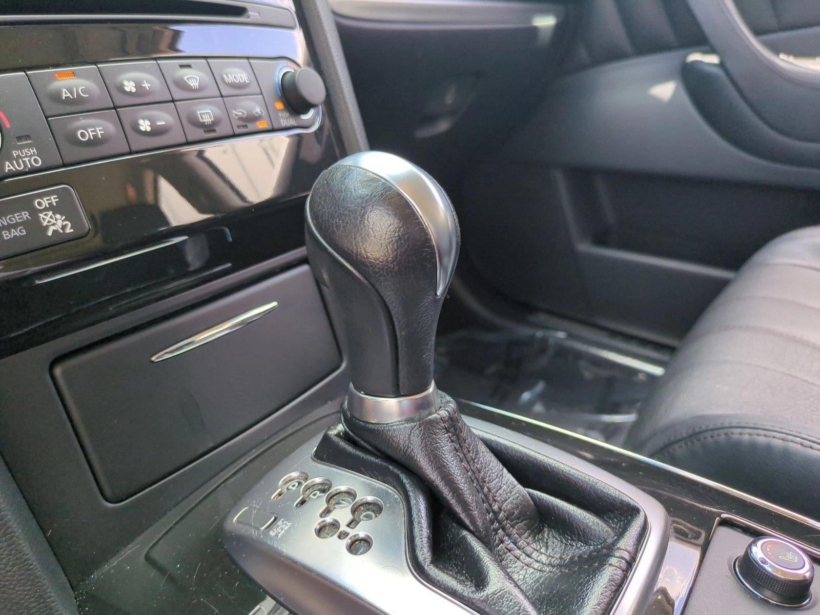 2017 INFINITI QX70 RWD