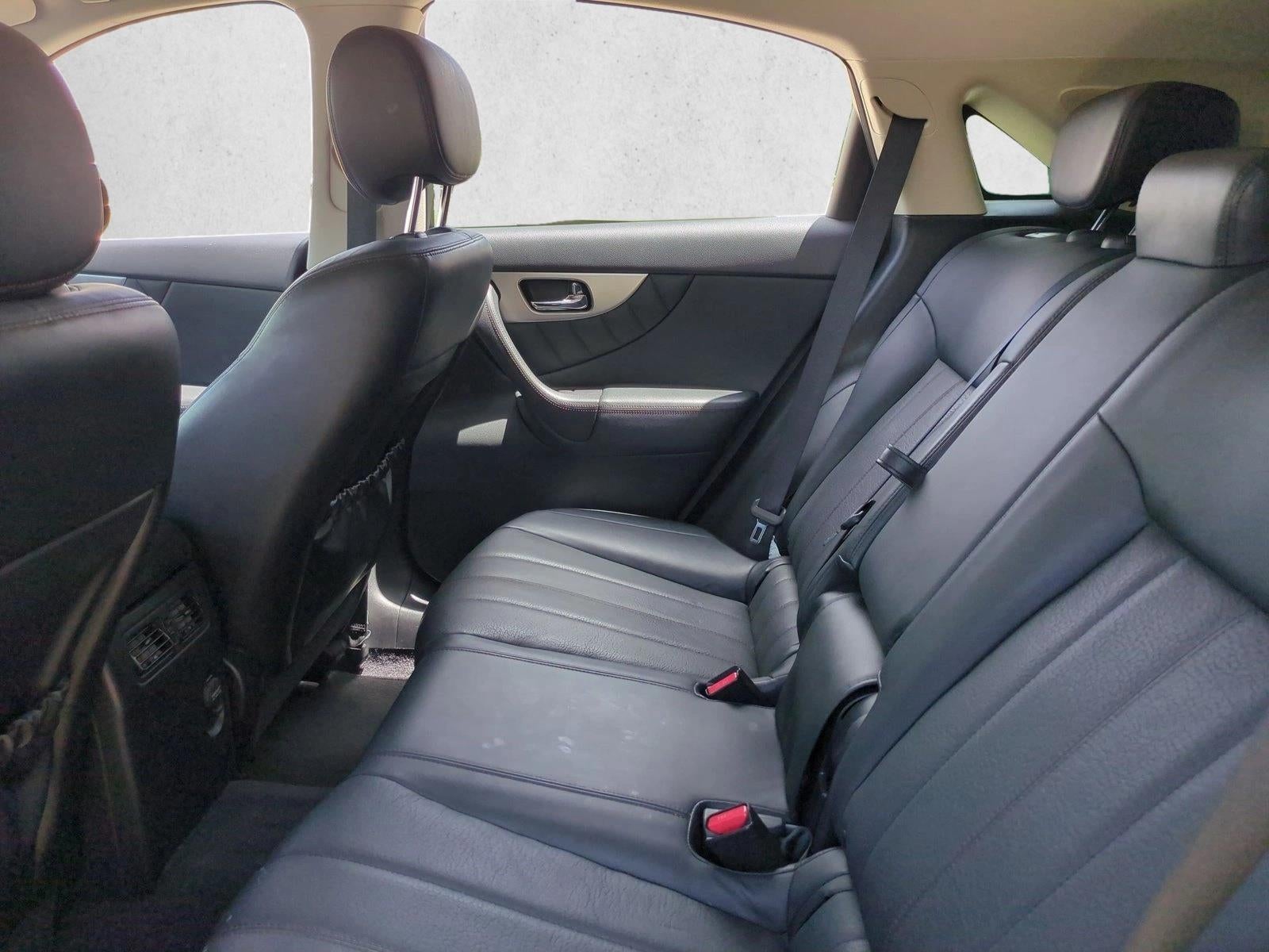 2017 INFINITI QX70 RWD