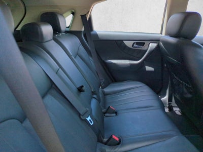 2017 INFINITI QX70 RWD