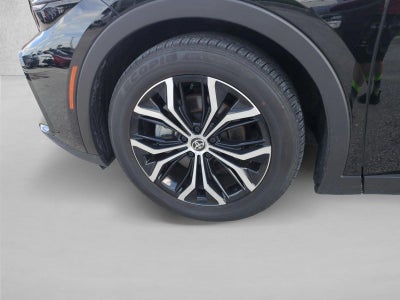 2026 Toyota Crown XLE AWD (Natl)