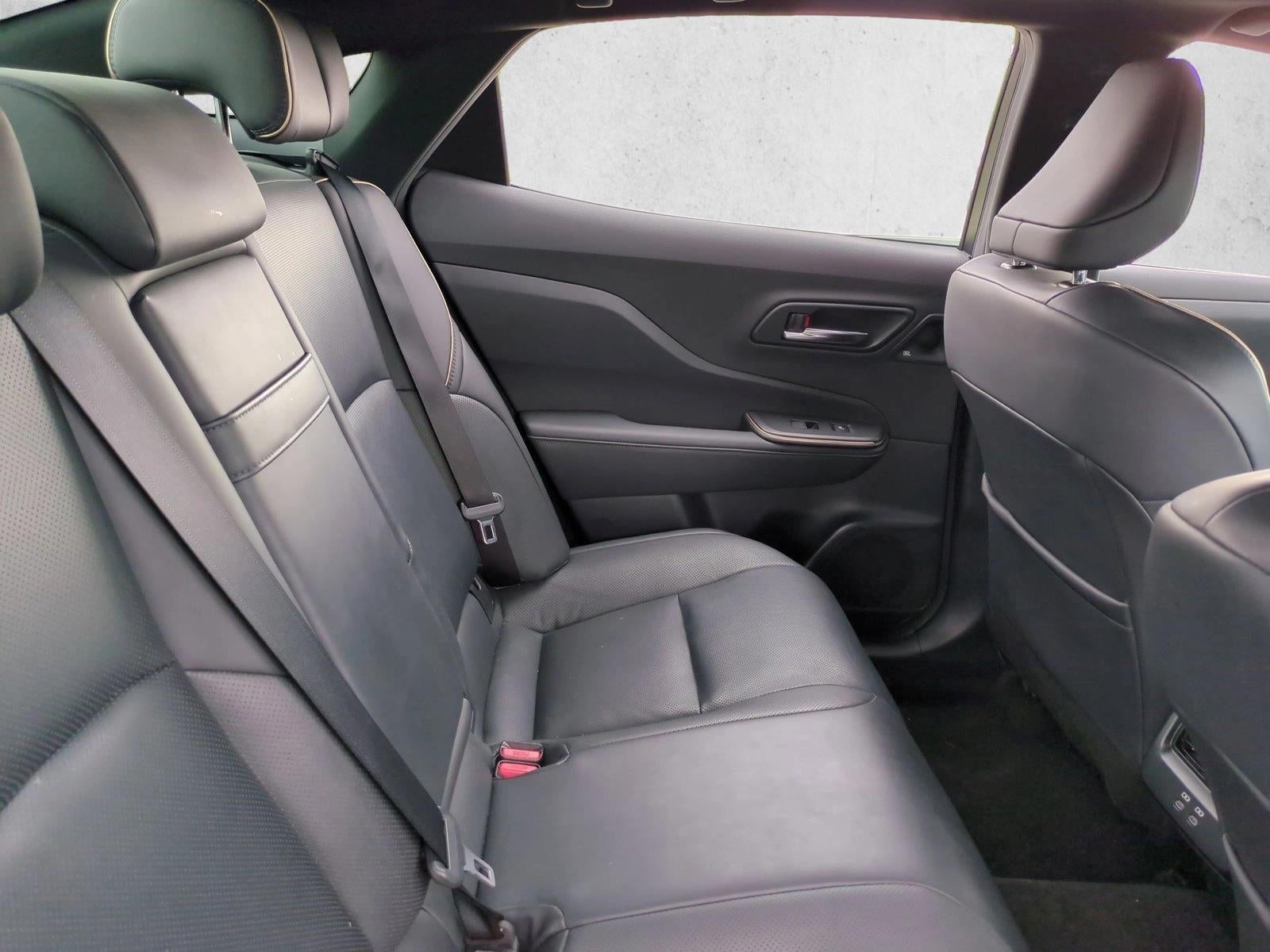 2023 Toyota Crown Limited AWD (Natl)