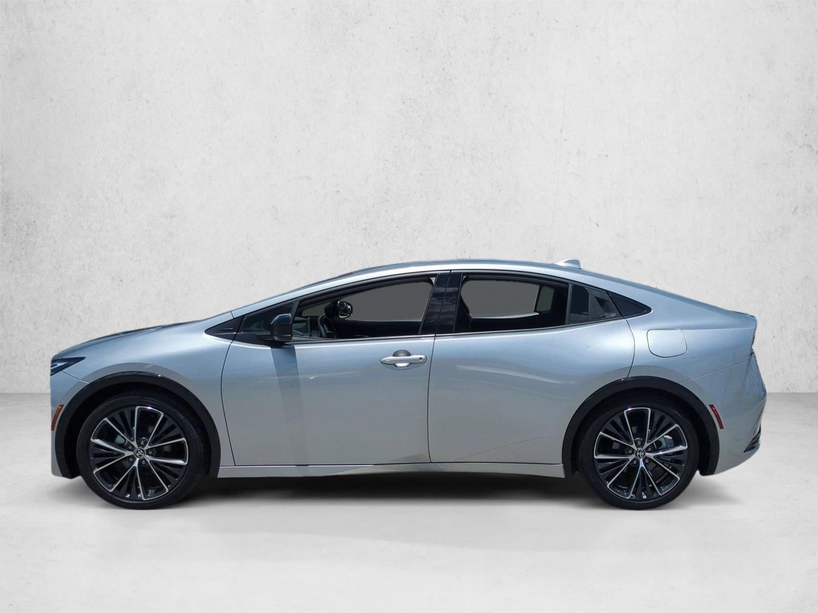2023 Toyota Prius XLE (Natl)