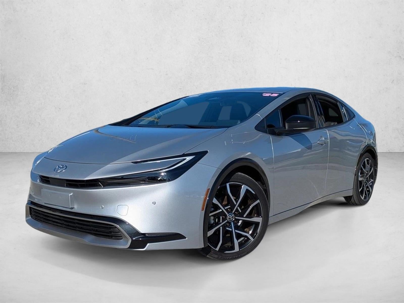 2025 Toyota Prius Plug-In Hybrid XSE (Natl)