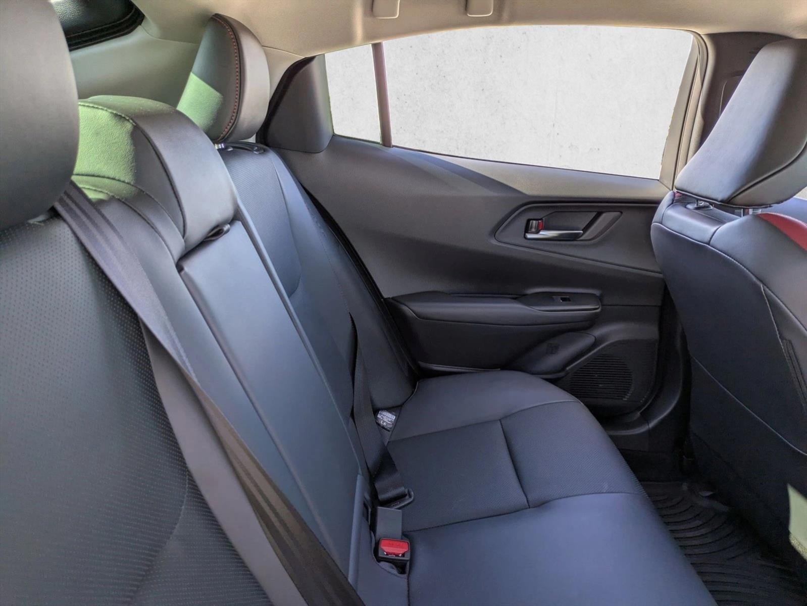 2025 Toyota Prius Plug-In Hybrid XSE (Natl)